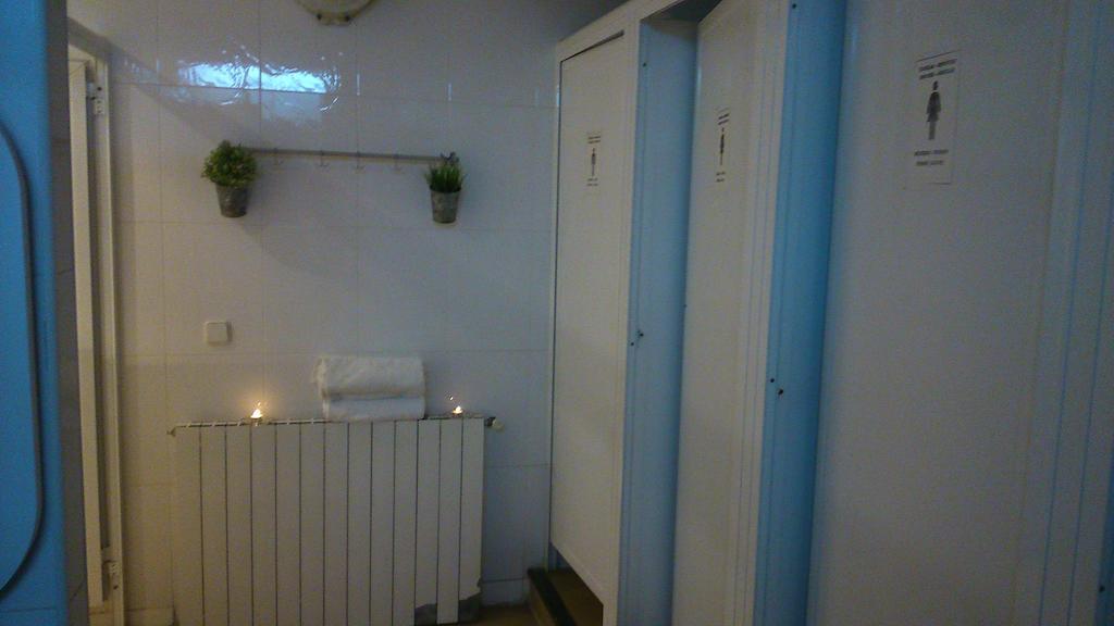 Los Amigos Hostel Madrid Rum bild